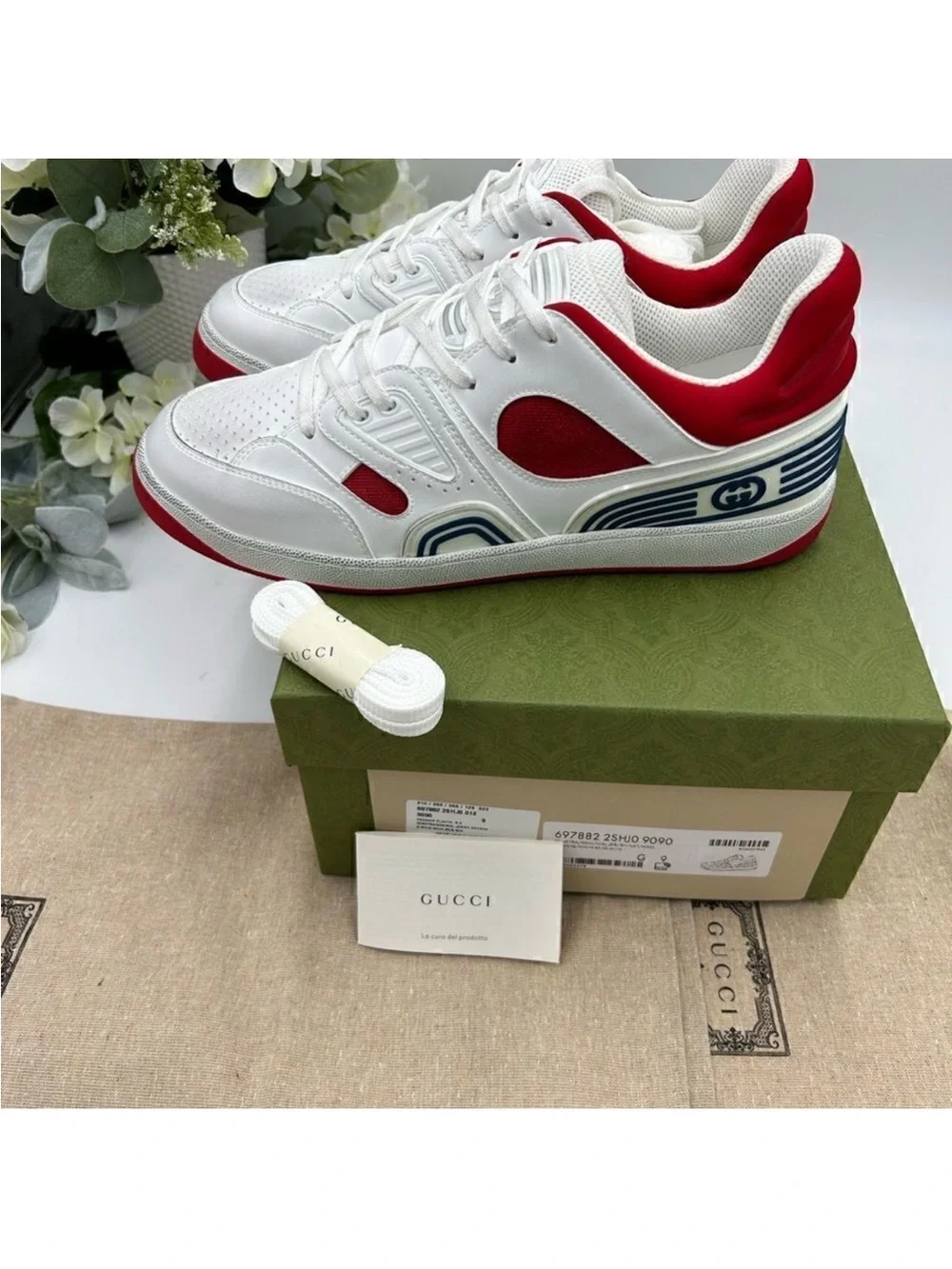 Men’s Gucci basket trainer, sneakers size 9, made in Italy